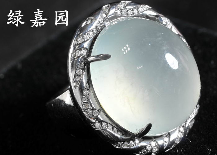 玻璃种翡翠戒指
